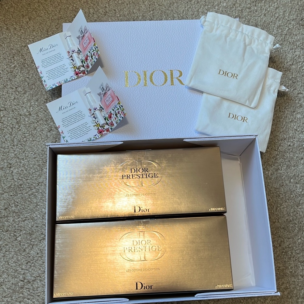 DIOR PRESTIGE The exceptional cotton pads 2x100 2 misss Dior testers, 2 pouches